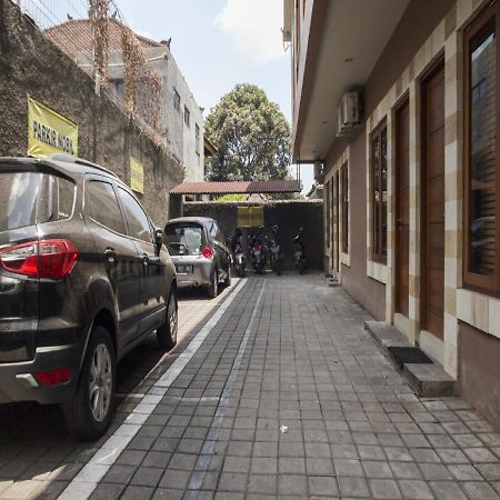 Reddoorz @ Gunung Sanghyang Kerobokan Denpasar Eksteriør bilde